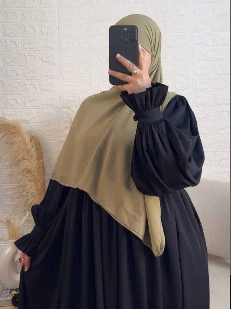 فستان رمح
قطعة واحدة بدون فولار 
قياسات M L XL XXL
توب كريب روزا 
تمن  بدون فولار
الكسوة بكل تفاصيلها كما الصور❤️


**إذا كنت صاحب هذا الإعلان وتريد حذفه لأي سبب، رجاءا أرسل رسالة إلى الدعم الفني**