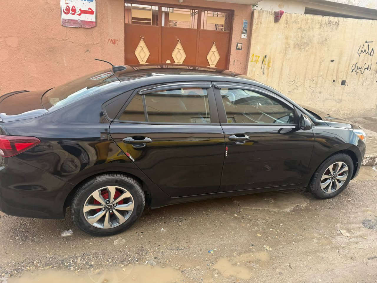 السلام عليكم كيا ريو 2020 ماشي 67,000 سياره بلا ضرر قطره معجون ما بيها سياره جديد صفايح صبغ سبب القشوط سياره كود واحد السعر 115 اتصل على هذا الرقم ***********
