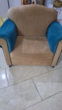 كنب ١٢مقعد • بدون ضرر • الحلة حي الضباط