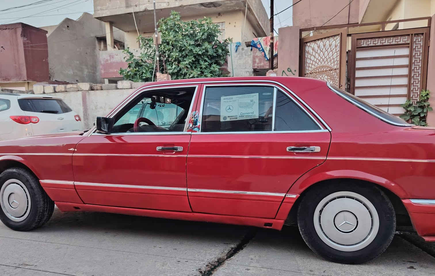 مارسدس جامبو موديل 85 كابريته
كير محرك عل فحص كابون بانزين مصبوغه عام  مشروع  وطني بسمي 
تبريد ماكو وايرمنيه كله شغال تايرات وطخم عل نص سعر 50$بيه مجال بيع نقد فقط
***********
***********
