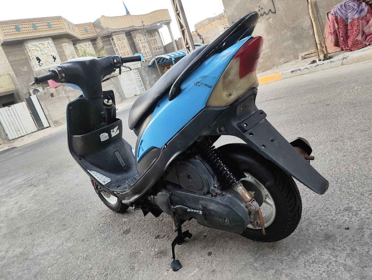 ماكس عدله ياباني جديده ما مفتوحه دراجه كلها بلاد كهربائيات كلها شغاله اي نقص ماكو بوشه49بلاد مامفتوحه شلعه ومشي ونعومه كفراتها بلاد الون مميز نقص بيها باتري فقط عليها ويلكب نجمه اصلي وتخم تاير دراجه مال بيت سعر650 وبيها مجال الاستفسار *********** أو متواجد وتساب مكاني بصره حي شرطه قرب المعارض مال سيارات جديده مقابيل حيانيه
