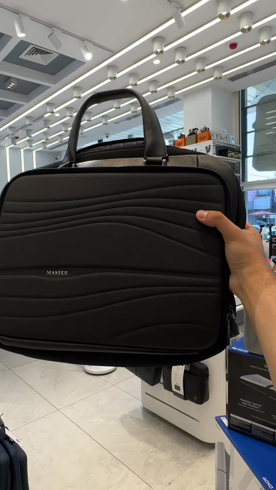 #حقيبة #حقائب_لابتوب #bag  🔆خدمة الاقساط متوفرة بتطبيق سوبر كي (الجني )الموطنة رواتبهم على مصرف الرافدين  🚗توصيل إلى كافة أنحاء العراق 🇮🇶 ‏‎ 🕒 أوقات العمل: جميع ايام الاسبوع 9:00 صباحاً الى 12:00 ليلاً عدا الجمعة 3:00 ظهراً الى 12:00 ليلاً ‏‎📍 الموقع: ‏‎المنصور، شارع مول بابليون، بالقرب من أقواس مطعم الساعة. ‏‎📞 رقم المبيعات: *********** رقم الواتساب : *********** ‏‎نحن هنا لخدمتك في أي وقت🌟
