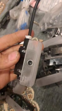 طلعلي كامرات ٤٢ مالسيارات وفيش ولدات منو يريدهن واتساب ٠٧٧١٥١٥٨٨٦٢