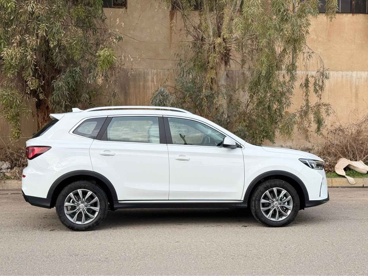 ROEWE شكل MG RX5 2023 موديل 
تنها ٢٠٠  كيلؤ عيسبي سفر بؤ دكري ئیم جی فول مواصفات.
مواصفات.مەکینە 15  تۆربۆ. بة ناوةي خؤمة
 
بئ بؤياغ ده عامى بؤ ده عامى به شه رت 
پانۆراما..ئاوێنە شەفت.
ڕادار.شاشەوکامێرا.بصمة.کوشین جلد
برێك بصمة.ئۆتۆ هۆڵد.بلوتوس.ويل كەپ.
حساس.تحدید سورعە.تەبرید لەمس.تبريد مركزي 
لایت زینۆن.لایت و بەگ لایت لید. دژە خلیسك ويل ١٩ ى . شوێن هەولێر
سعر 143 💵 /*********** ☎️
***********م أربيل, العراق

