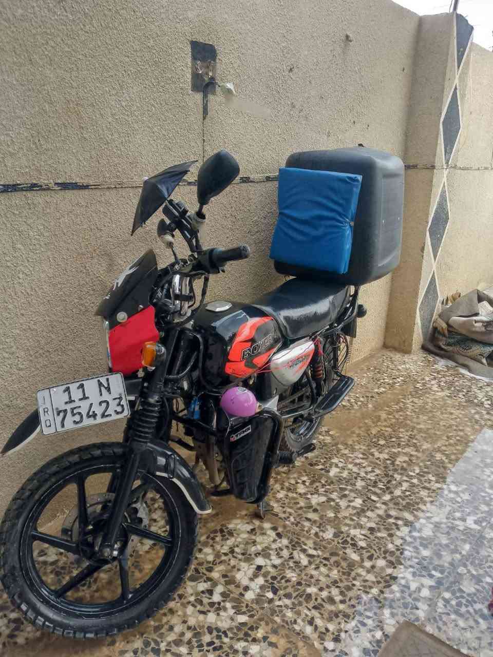 بوكسر موديل 21شهر11يوم28
رقم وسنويه تحويل ثاني يوم مكينه23مجفته تجفيت شركه ناعمه خرسه لمكينه سعره1750وبيه مجال شراي طبلي ***********بيه مجال لى شراي
