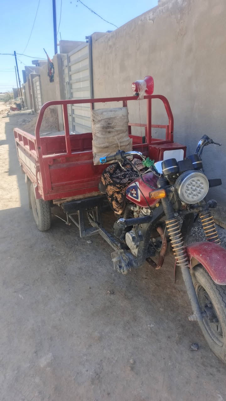 سلام عليكم ستوته موديل 2008  دايوان  رقم ابيض لوحه وسنويه ستوته خير من الله... سعرها مليون بيها. مجال بسيط..
كوت حي الخضراء مقابيل ساحة البيع المباشر 
***********
