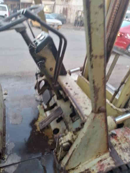 رافعة شوكيه مستربوشي موديل ٨٦ مكفولة كير و مكينة الاتصال ***********
