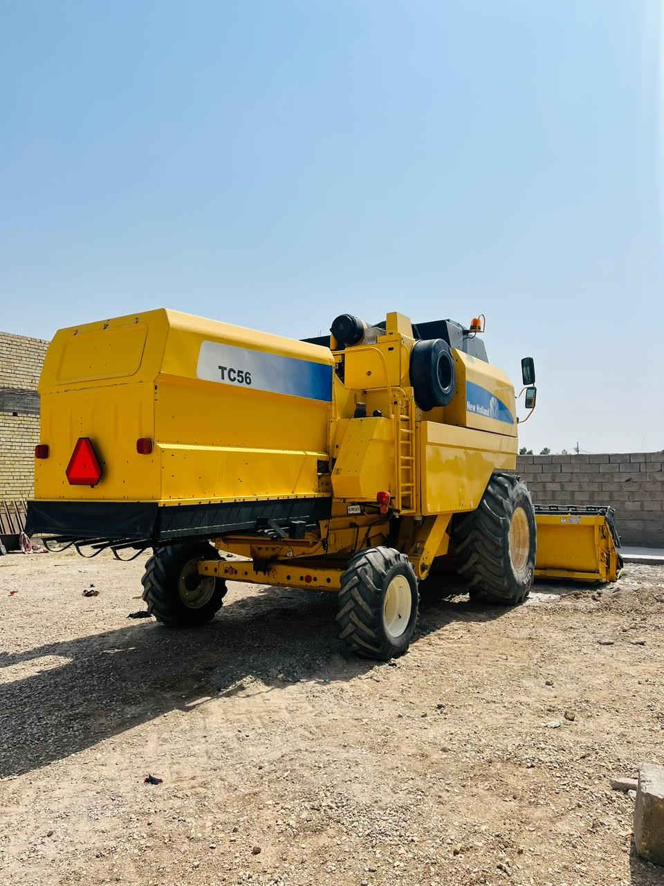 حاصده للبيع نيوهولند موديل ٢٠٠٦
خمسه بلم
دبل درام
طبله ١٥ ثابت
انا مكلف بالنشر 
للاستفسار اكثر ***********
***********
