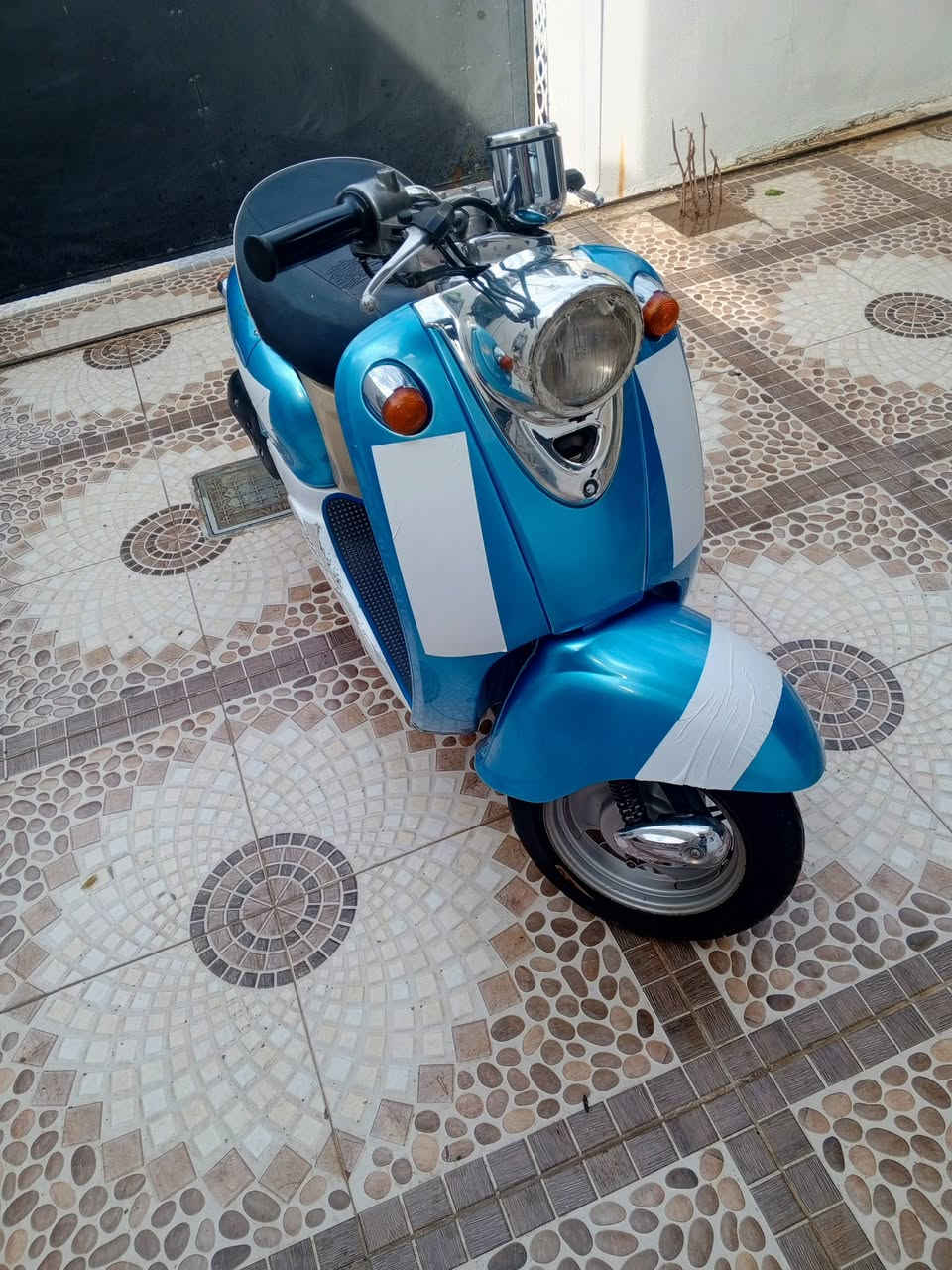 سلام علیکم اخوان ماتور یاماها للبیع کفرات کلش نظیفە اثنین طایر جدید و كلشي بلادي باتري یشتغل كهربایات كلشي اشتغل بالشرت و كابریتە بلادي و اشارات و لایت و هورن کلشي اشتغل و السعر 550 الف و عنوان كرکوك رحیم اوا.***********
