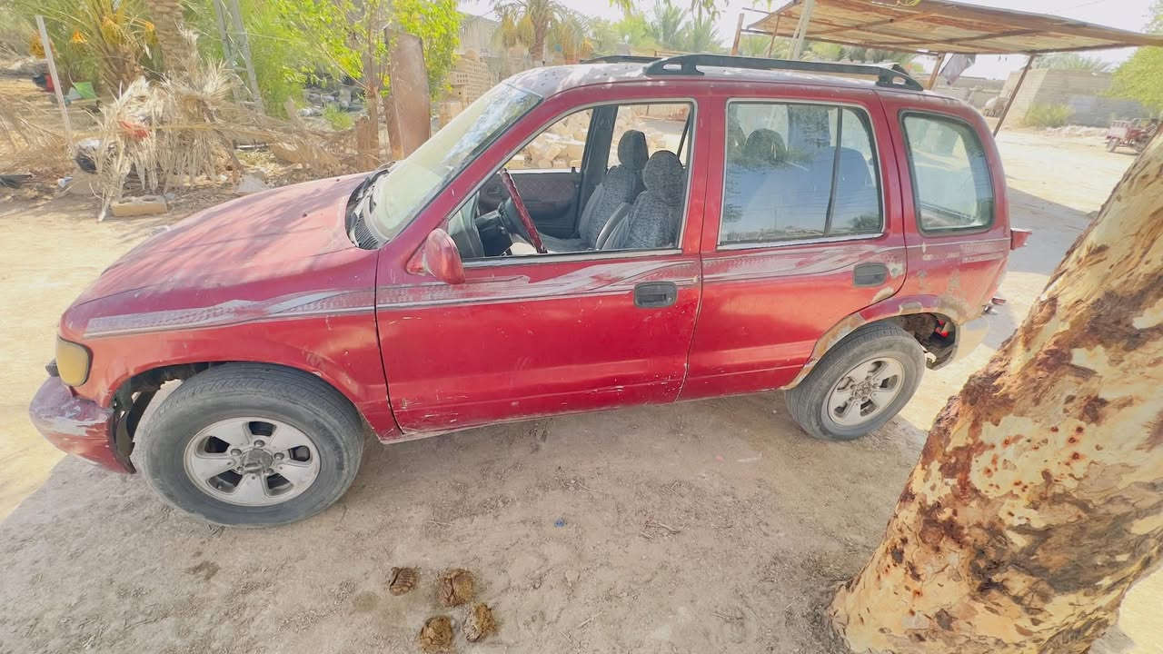 السلام عليكم 
كيا سبورتج موديل 2000  رقم بغداد
المكان نجف ناحية القادسية 
السعر 35 وبيها ***********
