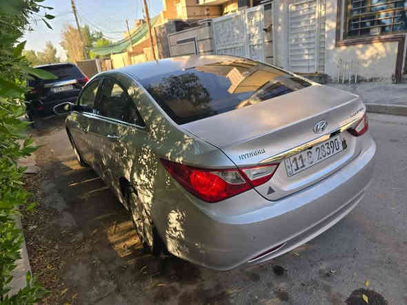 السلام عليكم سوناته رقم بغداد بسمي موديل 2011 خليجي مكينه 2400دوش بيه منضومة غاز حداديه امامي خلفي جديد سياره جاهزه بيه قطعه وحده صبغ ولباقي كفاله عامه مكاني واسط عزيزيه السعر 117وبيه مجال حق الجيه ***********
