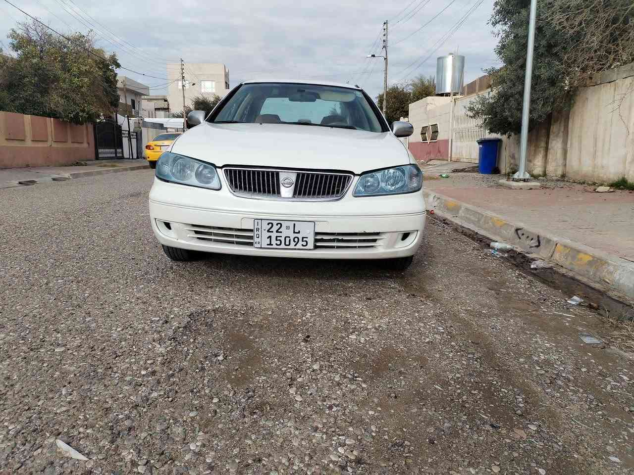 نيسان صني 2009 محرك 16 سنويه وهزه جديد بطاقه بنزين بي جامرلغ وبونيد سياره جاهزه سعر 100 وبي مجال مكان كركوك ***********
