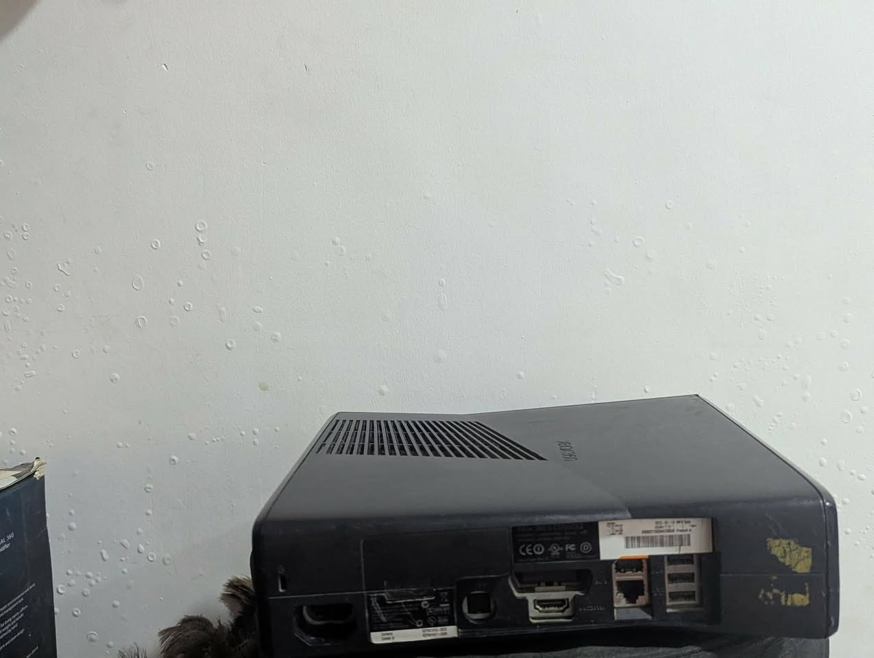 كنتور عراقي ٦ ابواب وملحق ب 100الف
كنتور اربع بوب ب 50 الف
تخم قنفات سبع مقاعد ب ١٠٠  الف
طبلات عدد ٣ ب ٢٥الف
اكس بوكس ٣٦٠ مع خمس يدات ب١٢٥الف
موبايل ***********
