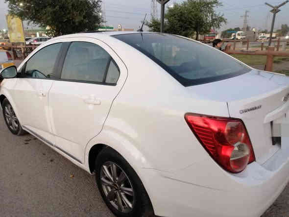 السلام عليكم للبيع شوفر ليت  تجي اعلى جوده وفئه LTZ مزروعه مواصفات خليجي اوتوماتيك السياره فول مواصفات عده البصمه للئخير رقم مميز جهازه ويل كروم السعر 69 الشراي يتصل ***********
