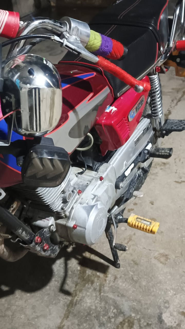 مرخصة الأدمن نامه برو موديل 2021
دراجة نضيفه كهربائيات 

شغالة من الطول للطول اشاير دشبول لايت امامي خلفي 

تانكي صفاحيات ديجي دبلات كله جديد وشغال كلجات جديد 

بيهه عيب بلمحرك اغلب كم شفتات 

الموشراي ليتعبني فدوه 

سعر 350 قفل 

مكاني كركوك  واحد حزيران.


**إذا كنت صاحب هذا الإعلان وتريد حذفه لأي سبب، رجاءا أرسل رسالة إلى الدعم الفني**