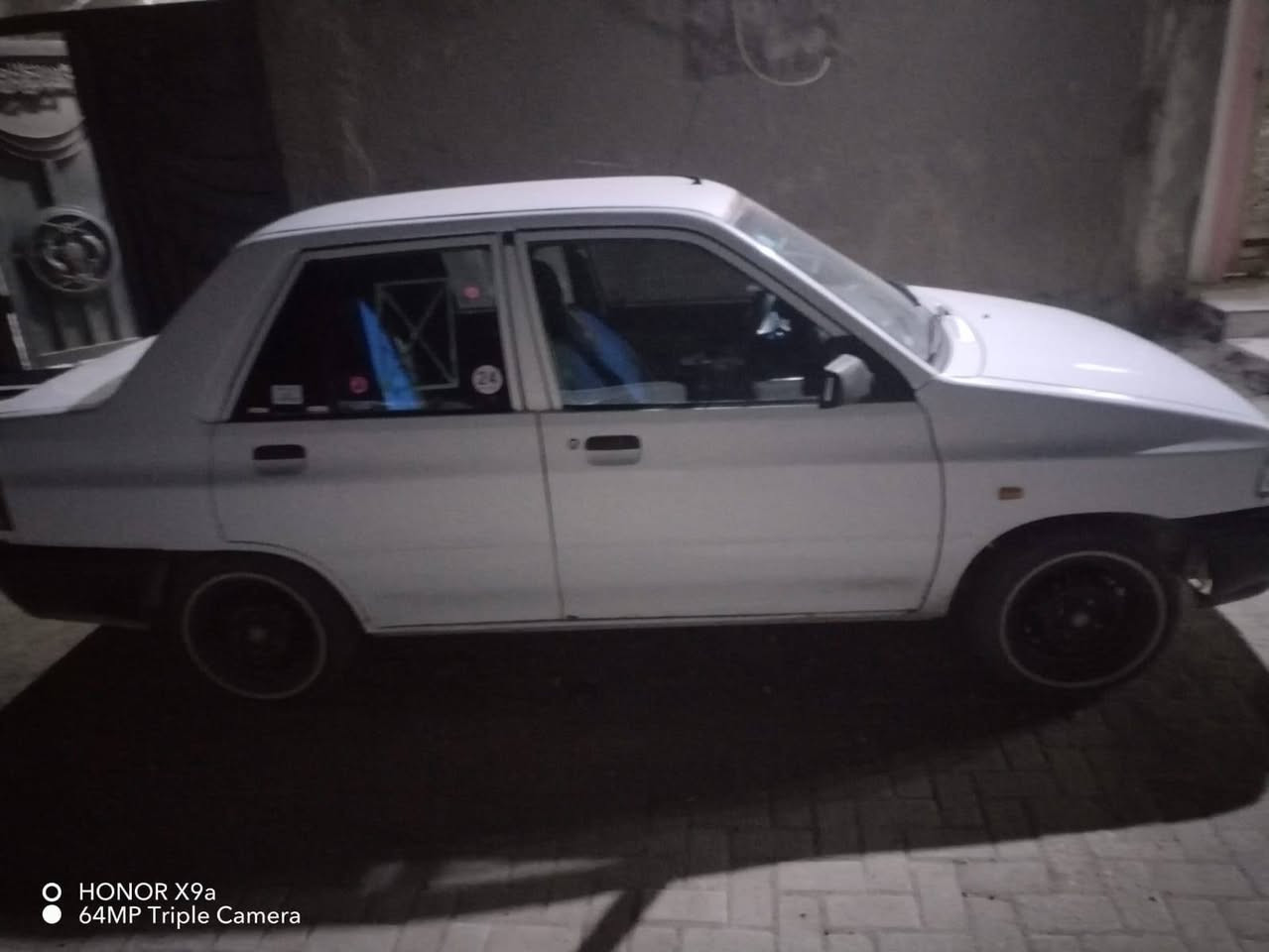 سلام عليكم  سياره سايبه مديل 2015 مكفوله كفاله عامه من كير و محرك  وشاصي و كشره سياره تبريد سياره حلوه مال جناي  اتصال ***********
