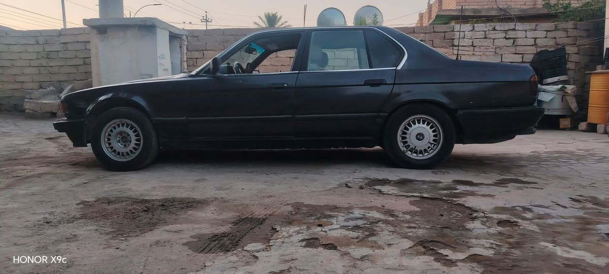 السلام عليكم السعر ٣٠ وبيه مجال شي قليل للبيع او مراوس حسب القناعه وذا بي ام ٥٠٠ او هاروتب بعد احسن حجم ٧٣٥ محرك كير صدر كهربأيات شرط رقم انبار الاماني الشرعي بشركاط شرط الوكاله والتحويل مكانه الشرقاط الخصم ***********
