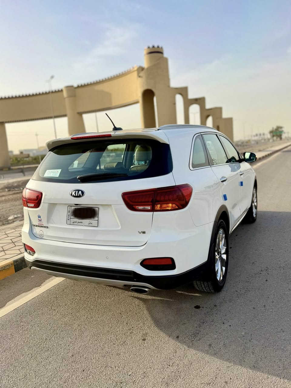 السلام عليكم سورنتو 2020 وارد خليجي بأسمي شخصياً مكينه 6سلندر كير حداديه تخم تاير مكفوله كفاله من الصبغ والتبديل مواصفات فول عدادالبانوراما السعر 238 وبيها مجال ***********
