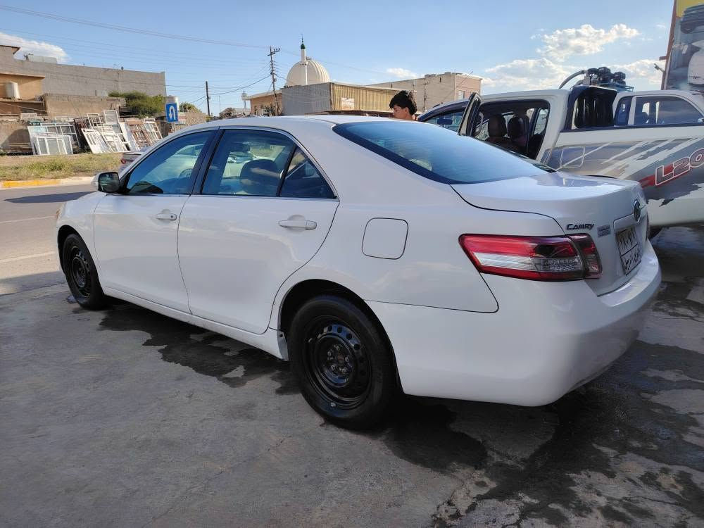 Camry 2009 Amerci machina 2500 darka w chamlox sakin boyax w darka w chamlox peshtawa ta3deel + boyax. 154 mile. Gasket goraya. Shwen hawler Kasnazan.
*********** 
كامرى ٢٠٠٩ ٤ بستون امريكى چاملوخ و دةركى سةكن بوياخ تيدايه لةگةل دركا بيش وچاملوخ سبوخ + تةحديل. ١٥٤ ميل رويشتوه. كازكيت كوراية. شوين هةولير كةسنةزان ژ م
***********
واتسئاب و ڤايبةر هةية أربيل, العراق
