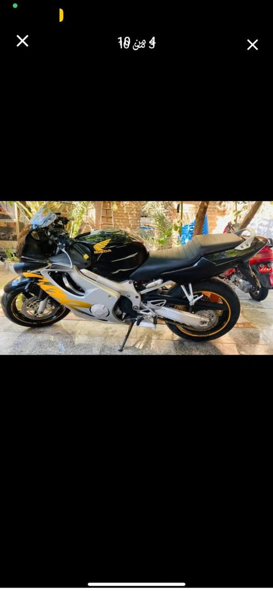 السلام عليكم
دراجه بطح F4 600 اف فور  
كفاله عامه 
كير ومكينه برغي واحد ممفتوح بيهن 
دراجه خير من الله ترايك وين متريد وجيب وياك الف فيتر يفحص شرط برغي ممفتوح بيها 
عليها صارنصه كاربون فايبر الياف اصليه وخوذه اصليه وادامه كامله من بلكات وغيرهن  
ربع دينار ميحتاج تصرف عليها 
شرط اول ثاني ثالث بطناش 
دراجه اصوليه ومدفوعه كمرك وانطيك وياها وصلها الكمركي ومكاتبه معرض يعني جيب ورقم 
بيها كم زلغ بل كفر اليمنه يتكحل 
السعر 20  وبيها مجال بسيط حك الجيه فقط 
مكانها بغداد جميله
***********
