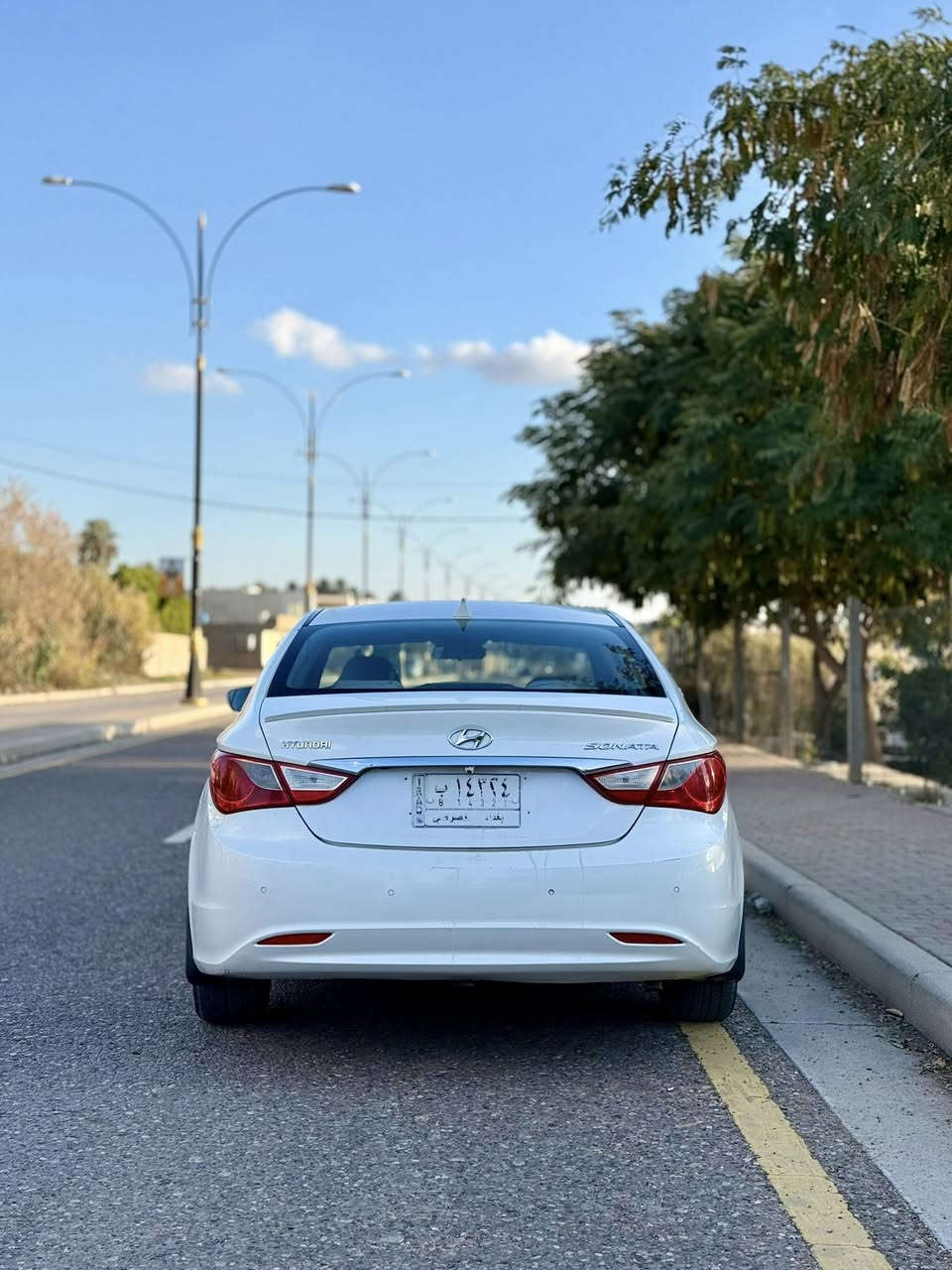 السلام عليكم
للبيع …….. 
سوناتا موديل 2011 خليجي
رقم بغداد مشروع وطني تحويل ..
محرك 2400 دوش 
كير +محرك مكفولات 
تدفئه +تبريد  بشرط 
صدر + حداديه كله بشرط 
مواصفات الشركه العامه للسياره 
مري شفط + شفتات ستيرن+ تحكمات 
داخل بيجي + حساسات خلفيه  + اشاير بالمري وباقي المواصفات المعروفه..

ملاحضه؛ السياره مكفوله كفاله عامه كما موضح في السونار 

السياره اجمل من الصور 🤍

السعر : 130$ وبيها مجال قليل🤍

مكان السياره : صلاح الدين _قضاء الضلوعية

للاستفسار الاتصال ؛
***********
