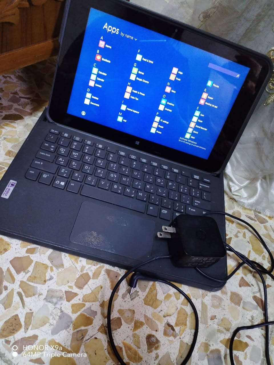 بي للبيع لابتوبhp وندوز 8 شحن يدوم اكثر من ساعتين متواصل يصير تاب ويصير لابتوب يشتغل بنظامين   بي قلم اي خلل ما شرط سعر 150 بي مجال


**إذا كنت صاحب هذا الإعلان وتريد حذفه لأي سبب، رجاءا أرسل رسالة إلى الدعم الفني**