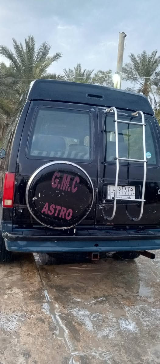 سلام عليكم
سياره فان للبيع موديل 93 وسنويه تنتهي ب2028 وسياره نظيفه
لمعرفة بقيت التفاصيل اتصل ع رقم لهاتف
رقم الهاتف ***********
