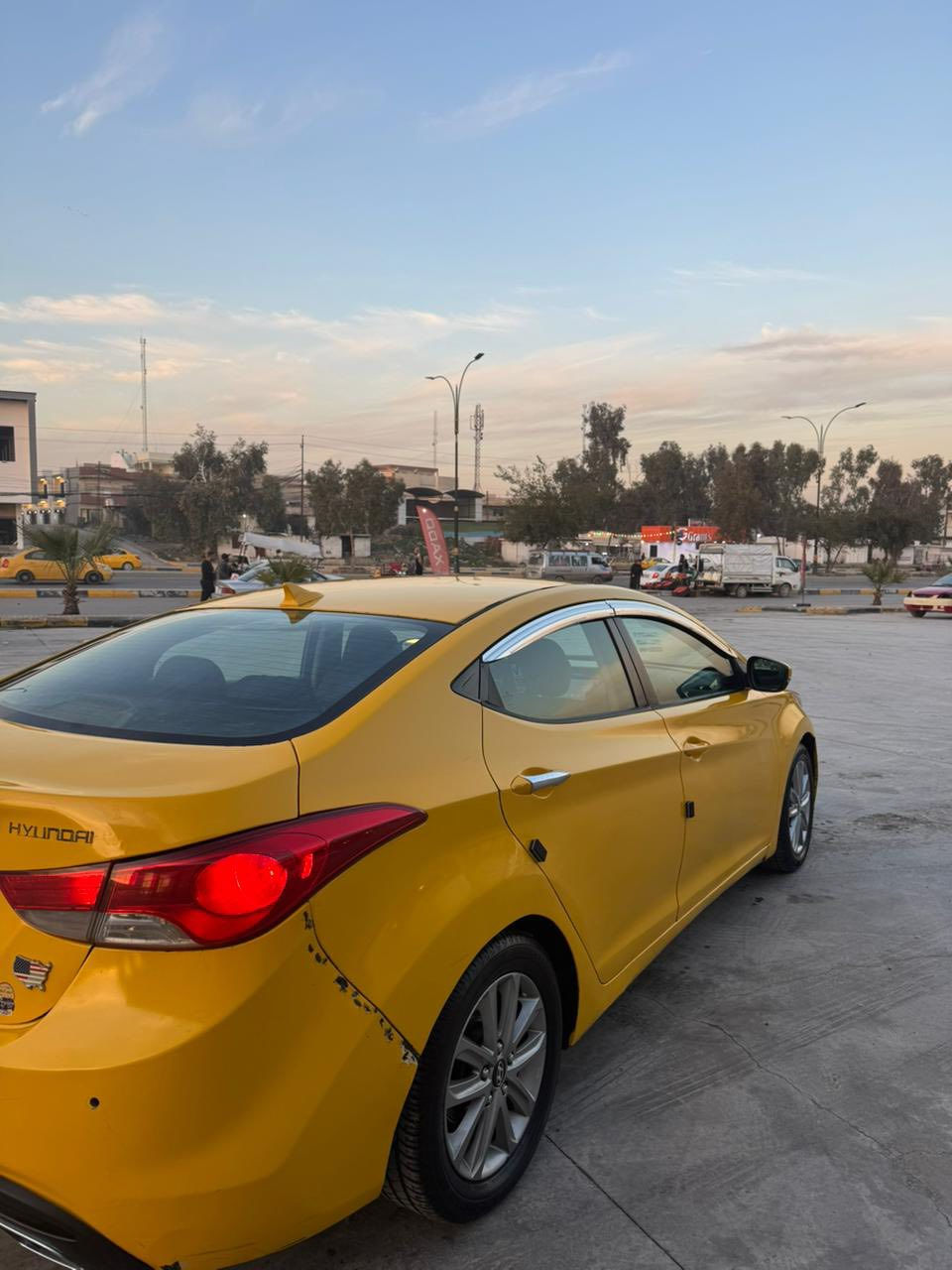 السلام عليكم
النترا 🚕

وارد امريكي 🇺🇲 ليبل وأحد 

موديل2011👋

رقم بغداد مشروع وطني شرعيها بالموصل يعني تحويلها بالموصل 🙋 سنويه وهزه جديده 👋 

بدون كاربون بانزين ⛽ منظومه غاز بيها 👋 

هيئه وغرامة صفر 🚦 شرط التحويل 🚦 

محرك 18/محرك وكير شرط 👋 

طخم تاير طخم امامي خلفي جديد 👋 

تبريد ثلج 🥶 مكيف الهواء 

السياره ماينقصها كل شي 

📢ظررها بوند فقط بالصور والباقي شرط وكدام العين 👀 🛑 #السعر 95$💸 وبيها مجال 

#العنوان #الموصل # حي الحدباء 

التلفون ***********

🛑2️⃣بالتلفون قفل ماكو تعال ودفع سعر اليعجبك
