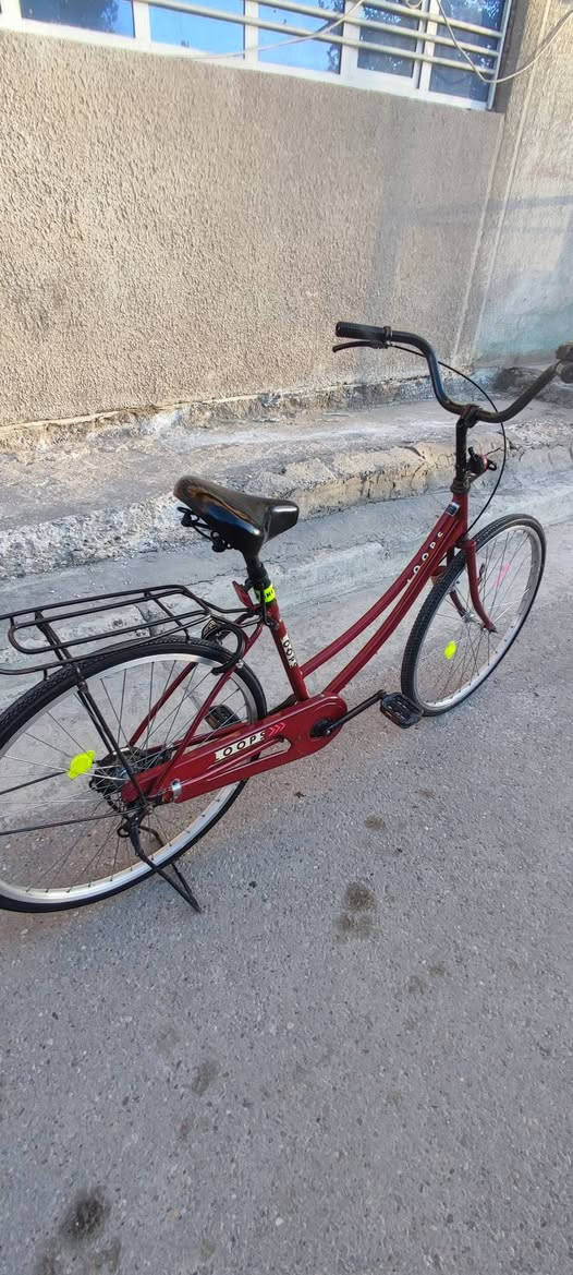 السلام عليكم بايسكل بناتي للبيع موديل2018 غراضه كامله جاملغات وبريكات سعره 70قفل مكاني بغداد شعله خطيب الزراعي رقم ***********
