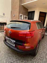 سبورتج 2015 للبيع او الامراوس  محرك 2000دوش مكفول ولا مفتوح كير مكفول ...