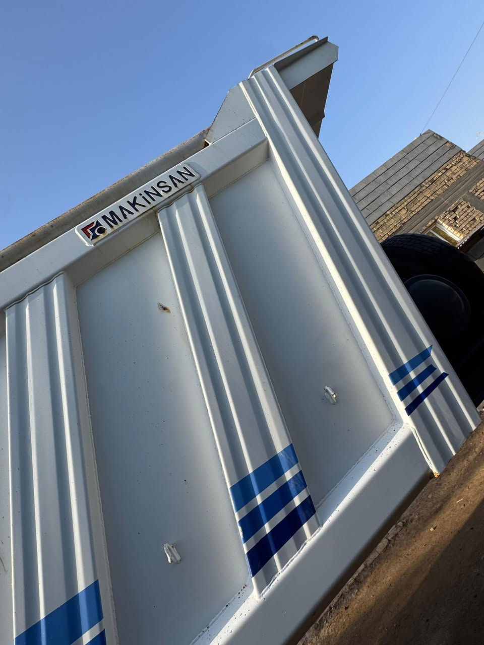 #عربانةماكنسيان للبيع مديل 2020 تخم تاير ذرعة 29 بلاد 31 ويه التعلاوة الاتصل  ***********
