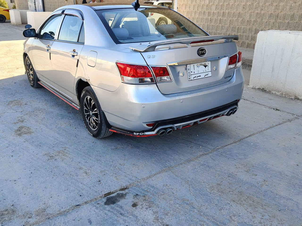 السلام عليكم للبيع بي واي دي G3 موديل ٢٠١٦
#بسمي #مشروع_وطني كير اوتوماتيك مكينه ١٨٠٠ سياره جاهزه مابيه اي نقص مكفوله من الصبغ والضربه  بصمه فتحه تحكم ستيرن 

 #السعر_65 وبيها مجال 
 هاتف ***********
