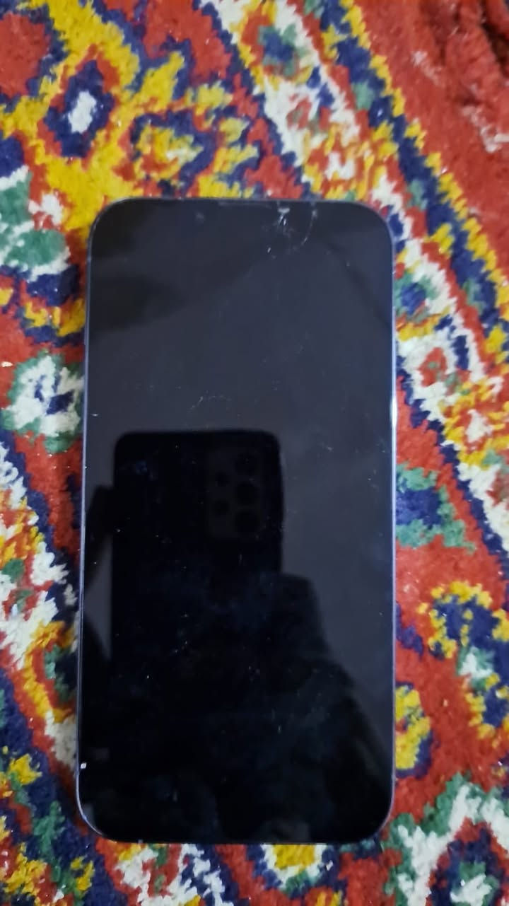 سلام عليكم آيفون13(برو)فقط برو فقط اكرر نضيف مامفتوح وتر الجهاز شرق اوسط لون مميز ذ256 ب74 وي تحديث نزلت بي فقط هذا ألفطر بل كلاس ما مأثر مكاني نجف سعره ٦٠٠ وبي مجال حك الجيه***********
