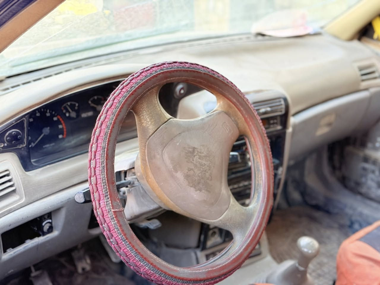 السلام عليكم.  كيا سيفيا   البيع.    موديل 1993 

   كير  عادي.    محرك. مسكر. بي بخار قليل.   

    سياره مصبوقه    تخم تاير   ويل كب.    

              سعر 20 وبيه مجال.    رقم بابل تحويل مباشر 

           سنويه مشروع. ال 2027    

           مكان سياره بغداد النهروان.    

                     رقم. ***********
