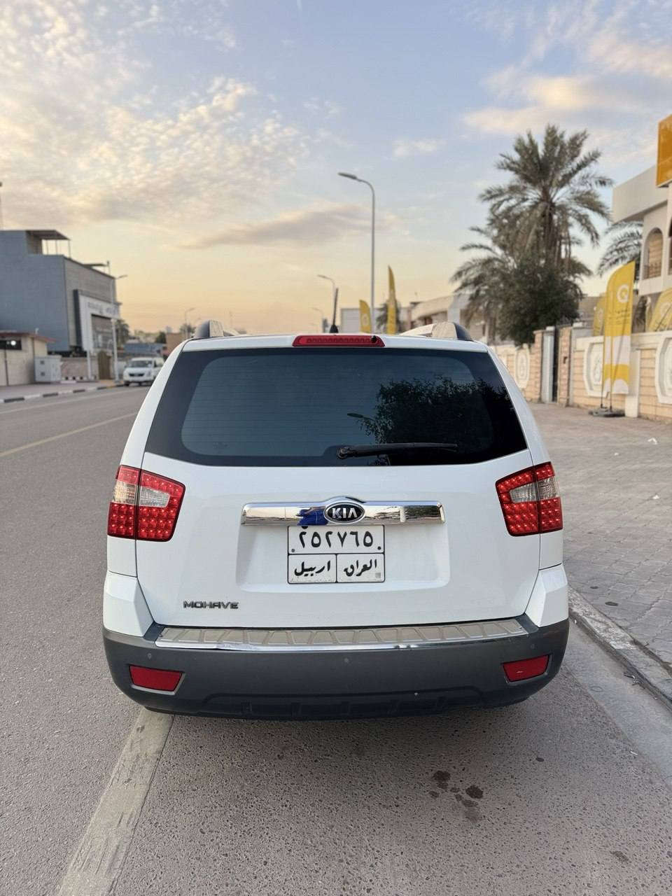 السلام عليكم كيا موهافي 2015 خليجي سياره جديده كلش ماشيه 130 الف جاهزه من كلشي بيهة صبغ بابين مواصفات فتحه تحكم ستيرن حساسات كامره شاشه اشاير بلمري ويل ١٨ لايت زنون بلاد ٧راكب تبريد ٣قطع محرك ٦سلندر٣٨٠٠ رقم أربيل تحويل وكاله سعر ١٤٥ وبيهة مجال *********** العنوان البصره
