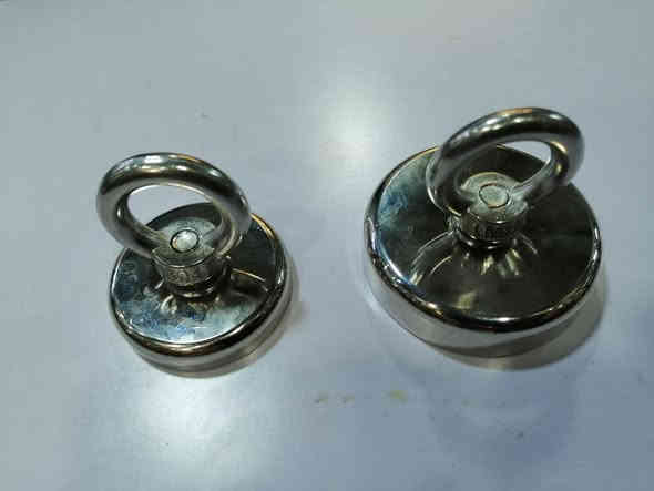 عدة أنواع من مغانط النيوميديوم و المغانط الأخرى، متوفرة لدينا حاليا ،مع وجود خدمة التوصيل للمحافظات كافة، حارث العزاوي *********** فايبر واتساب، بغداد شارع الرشيد ،باب الأغا ،مقابل سوق الصفارين
