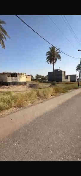 السلام عليكم 
قطعه ٢٠٠ متر (١٠*٢٠)طابو زراعي 
بالتقسيم مال حسين مارينا بعنانه طريق عنانه سنجار
تبليط + ماء و كهرباء 
السعر ٦٥ مليون و بيها مجال 
 ***********
***********
