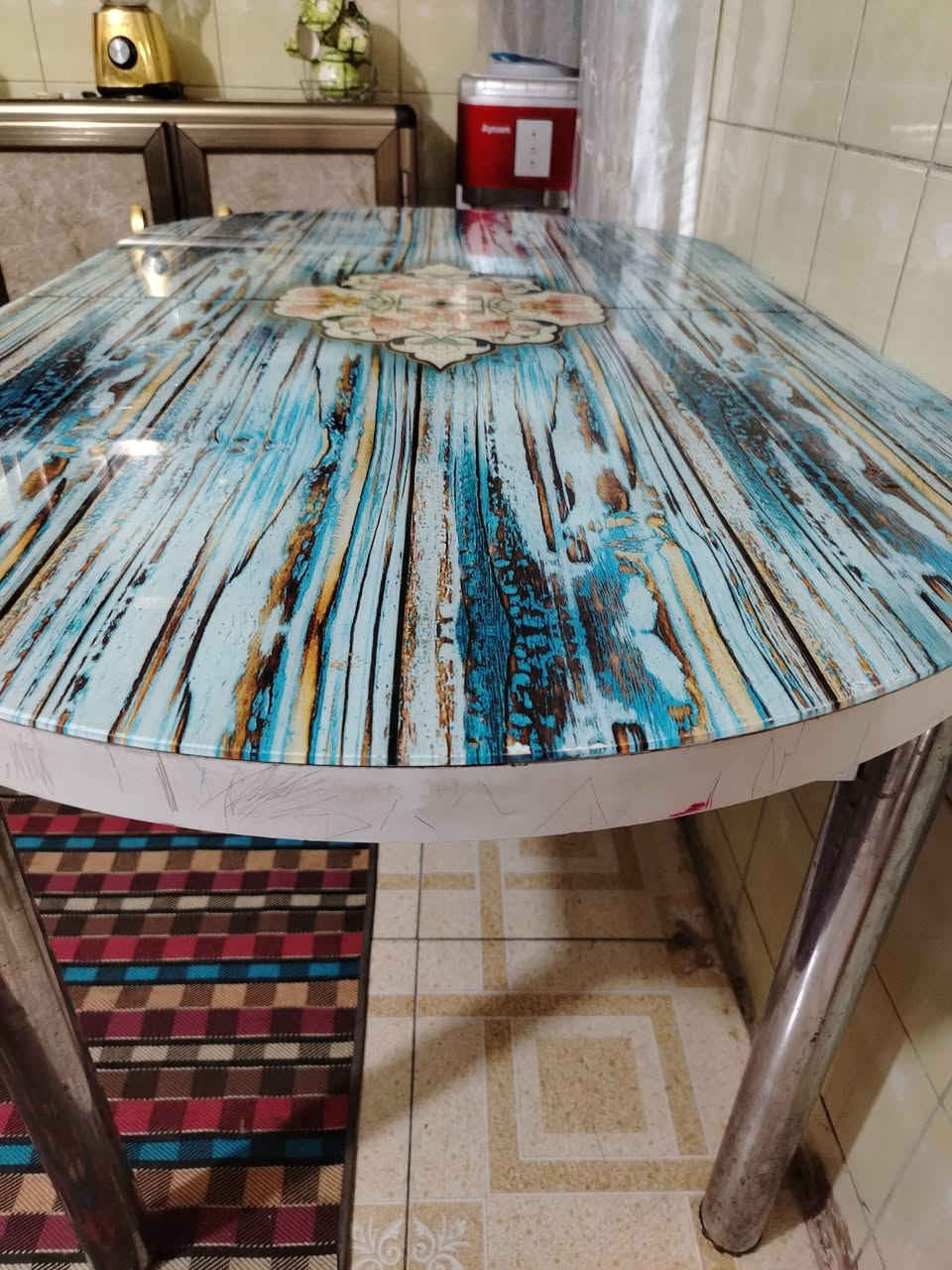 سلام عليكم اني عندي ميز اريد ابيعه ب 100وبي مجال للاستفسار خاص ***********
