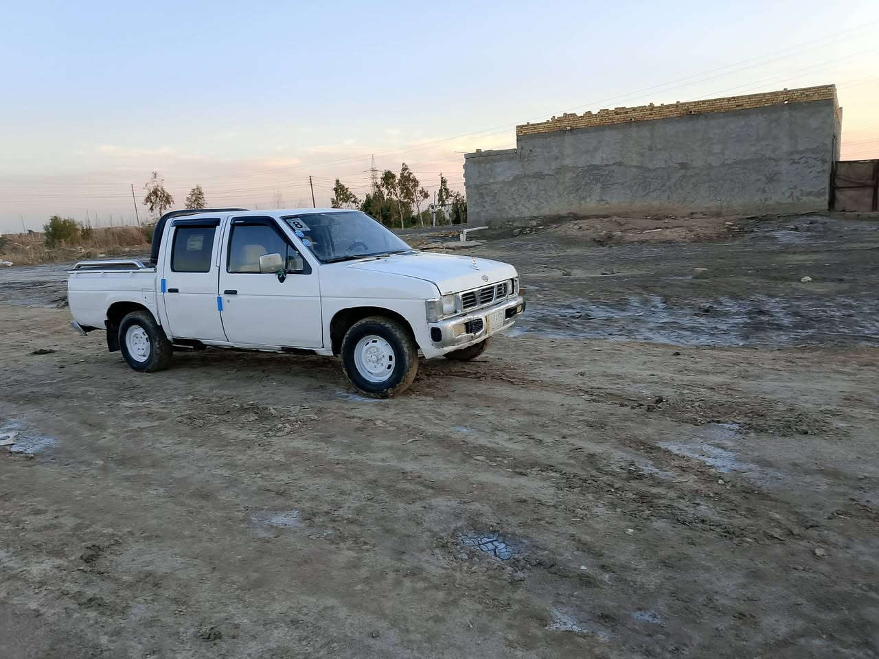 سلام عليكم نيسان موديل 95 كير او محرك شرط النضافة
مكينة حجم 2000السيارة جاهز من الطول لطول
رقم ألماني ذي قار امداور ثاني يوم
لا ضربة ولاكلبة مصبوغة جمالية 
العنوان ذي قار داخل المركز 
السعر (20)اوبية مجال كلش قليل 
(***********)
