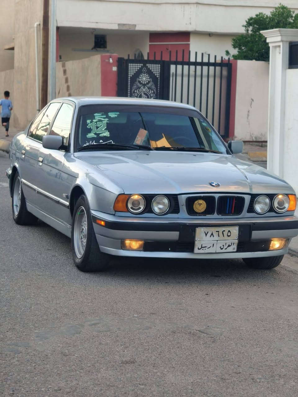 سلام عليكم
بي ام للبيع او مراوسه حسب القناعه
موديل 1995
 525 كبس 
كير اوتماتيك 
السياره فول فقط ما بي سلايت
4 جامات كهربائي 
نظام ABS 
4 تايرات جديد 
تبريد ويا سلف 
كشنات جلد 
قفل مركزي بجم عريض 
سياره دبل أيرباك 
السياره بدون حوادث كله عل وضع شركه 
فقط جاملغ الامامي من سفحت السكن بي شبر داخل 
كهربايات كله شغال 
العنوان كركوك 
السعر 63 وبي مجال 
رقم ***********

رقم واتساب  ***********
