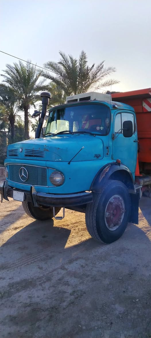 السلام عليكم للبيع اقجم موديل 1979 رقم نينوى لل 28 محرك مكفول من تبخير وتنقيص كير 110 جديد دنكير اقجم اكسنات نص جي اف البي بولبرن چبير بدي نضيف قمارة بلادية فقط الشباك واللغوده مصبوغات دوشمه جديدة تخم تاير السعر 40 وبيها مجال مكاني بغداد المشاهدة للاستفسار *********** ////***********
