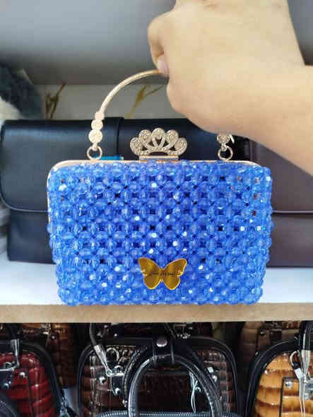 تشكيله من الموديلات داخل المحل متوفرة 
الابداع المبدعين في الذوق الراقي 

العنوان بغداد سبع البور شارع السوداني بداية المدخل اول محل احذيه على اليسار 
قرب ماكس للموبايل 
قرب علوة الريان 
للحجز والاستفسار ماسنجر أو واتساب ***********
توصيل بغداد 5 ومحافضات 6 
توصيل سبع البور الف
