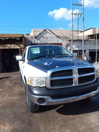 دودج رام • ٢٠٠٤ • مزاد وزارة الداخلية