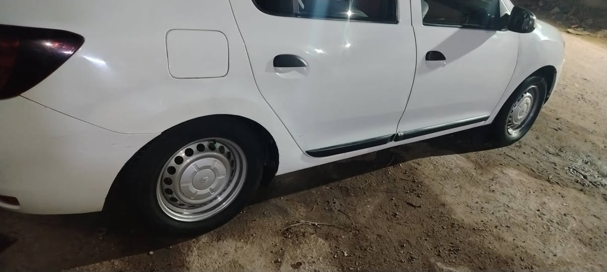 سلام عليكم رينو سنبل موديل 20 للبيع بسمي السياره خير من الله منضومه مال غاز صدر امامي خلفي جديد منضومت تبريد جديده السعر 75 وبيها مجال كلش بسيط مراوس ما اراوس بيع فقط للستفسار والتصال على الرقم *********** الرقم التالي  *********** غير متواجل على الفيس واني بخدمتكم  العنوان بغداد الدوره ابو دشير
