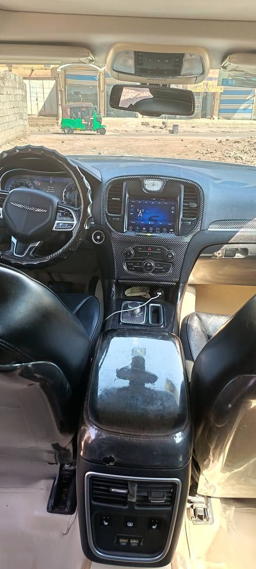 اوباما فول موديل 17 اصل ورقم بغداد للبيع مكاني ميسان *********** سياره كامله مكمله سعر 210 وبي مجال عمارة, ميسان
