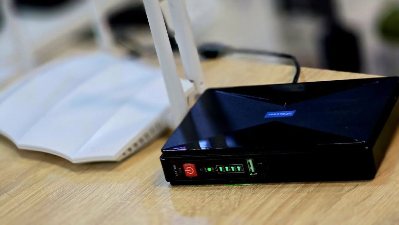 يو بي اس ينطي شحن 6 ساعة 
اصلي ضمان لمدة 6 اشهر حقيقي
متوفر بسعر 25.000 الف دينار
اطلبه الان قبل نفاذ الكمية🔥🔥🔥
 #خدمة_التوصيل_متوفرة_لكافة_المحافظات #العنوان_حلة_قرب_مرقد_السيدة_شريفة


**إذا كنت صاحب هذا الإعلان وتريد حذفه لأي سبب، رجاءا أرسل رسالة إلى الدعم الفني**