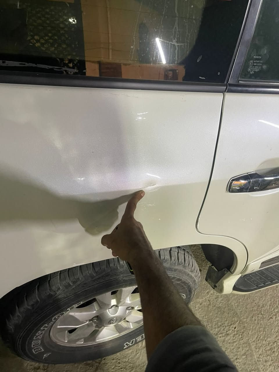 السلام عليكم
لاندكروز موديل ٢٠٠١٠/ محدثه ١٤

بصمه تشغبل عن بعد  داخل جلد فتحه تشغيل عن بعد السياره مكفوله من البارد والصبغ مكاني بغداد المنصور 

     هـ***********

متواجد واتساب او اتصال مباشر السياره نضيفه وبلاديه من ناحيه الكشر ماشيه حقيقي ١٧٠ اي نقص مبيه جاهزه وبسمي   حته بغداد احولك رقم واسط مميز
