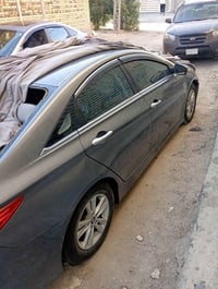 سوناتا موديل 2014حادثها جديد السياره بسمي تبريد شغال مكينه شغاله السعر...