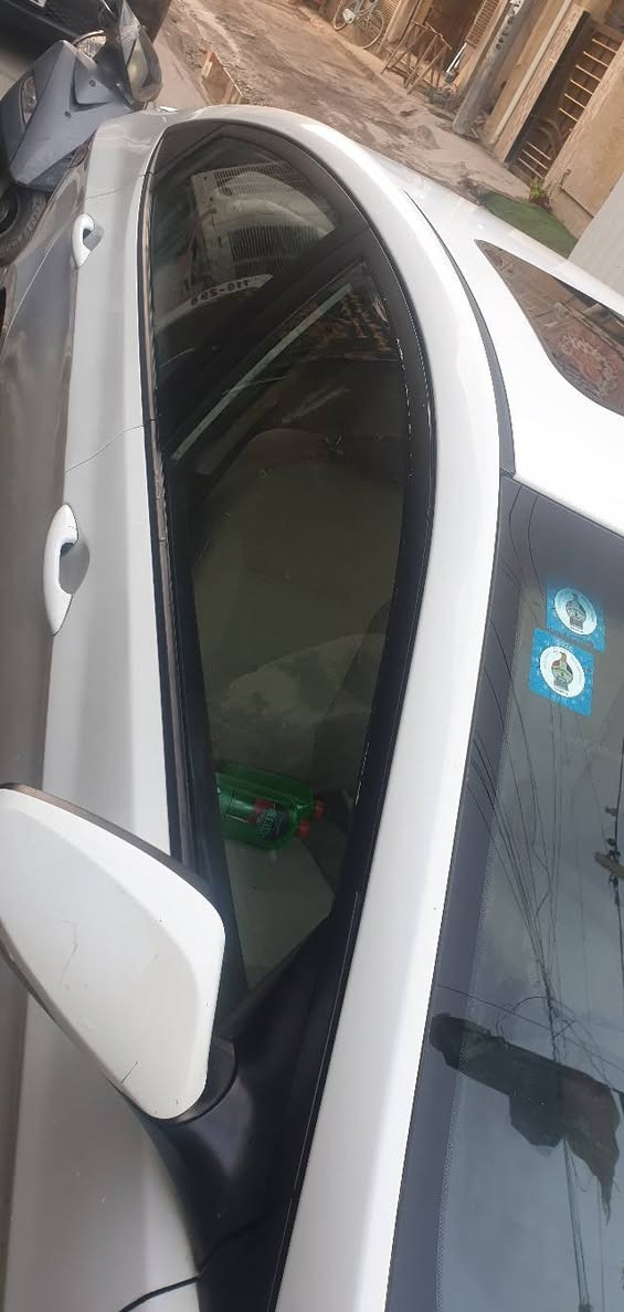 هونداي اكسنت 2016 خليجي السعر 102 مواصفات يسمونه بلو سنويه بسمي كير محرك تبريد حلوه ناعمه صدر جديد الكشر بيه ملاحظات بسيطه موظحه بلصور مكاني بغداد الحريه *********** بي واتساب
