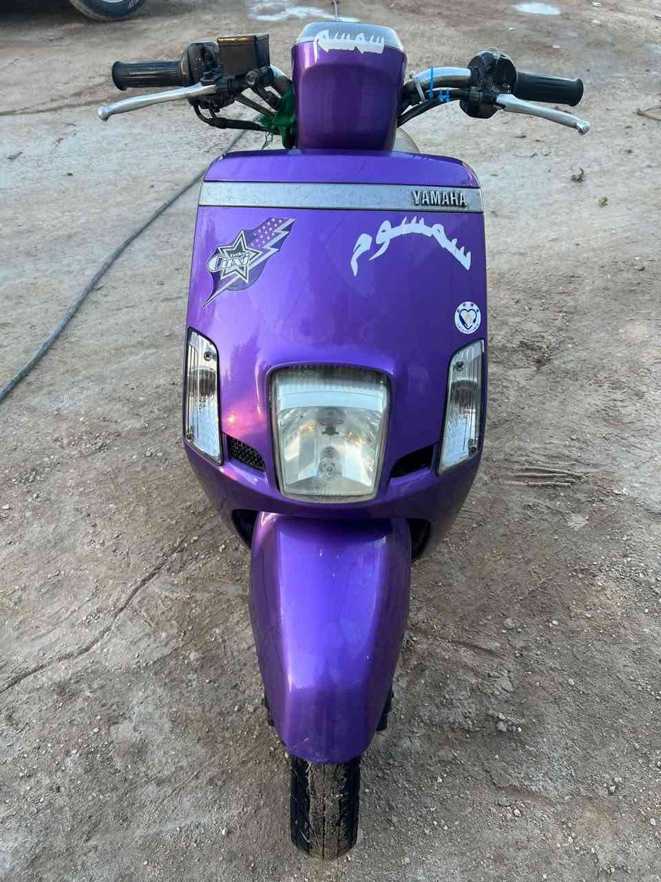 السلام عليكم شباب بوليس نوزل للبيع مستعجل ع بيعتها قبل شهر نازله من الرمبه  رقم صاحب الدراجه ***********
